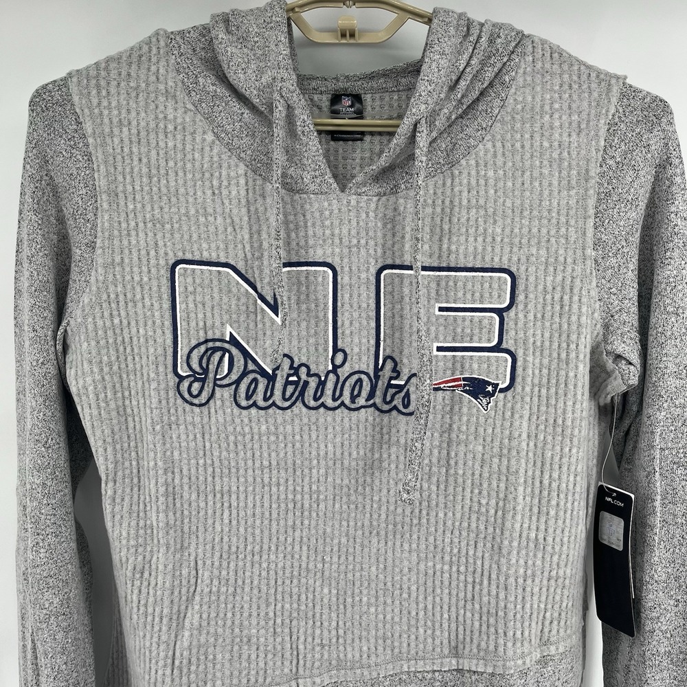 NWT New England Patriots Hoodie Women's Size Large Gray Waffle Knit Sweatshirt